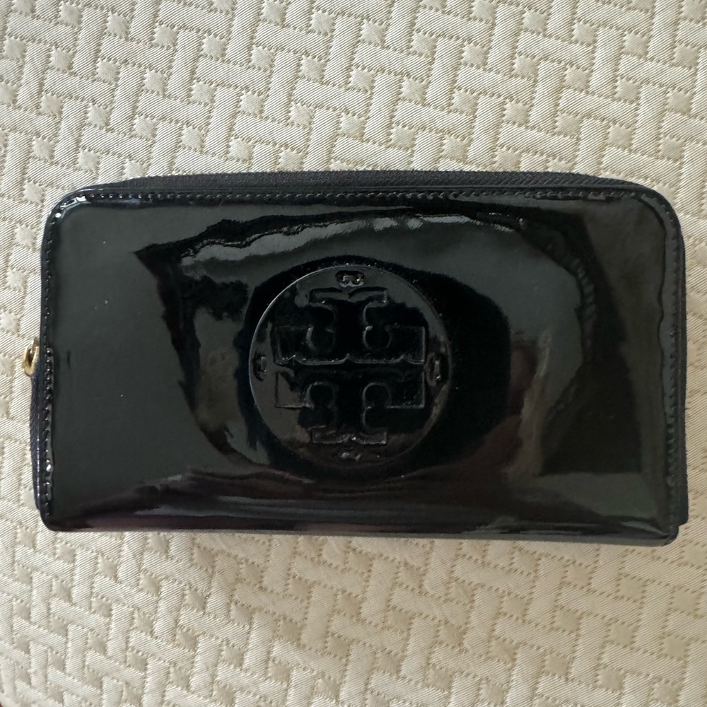 Tori Burch Black Patent Wallet